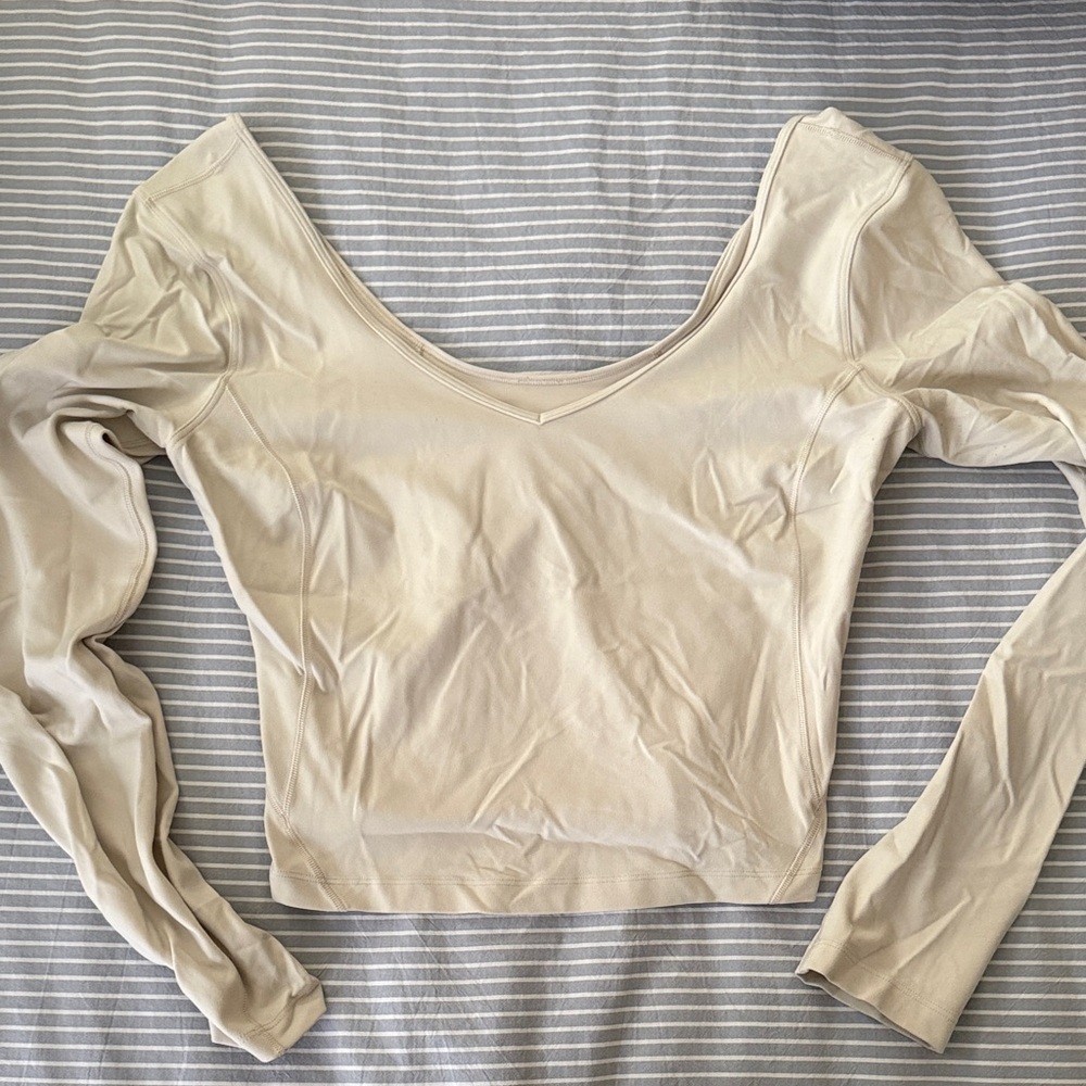 Lululemon cream long sleeve